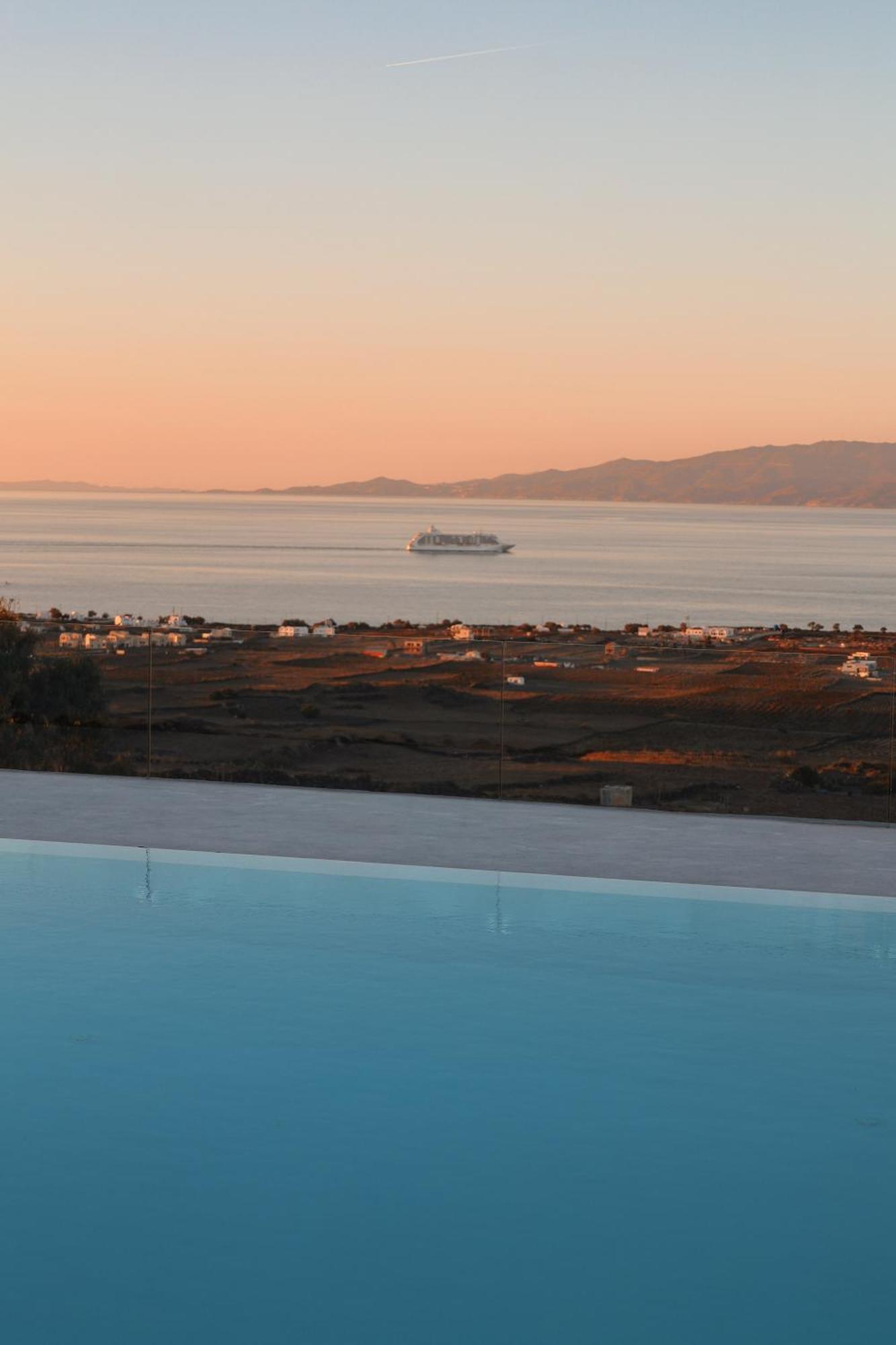 North Wind Luxury Suites Ия Экстерьер фото